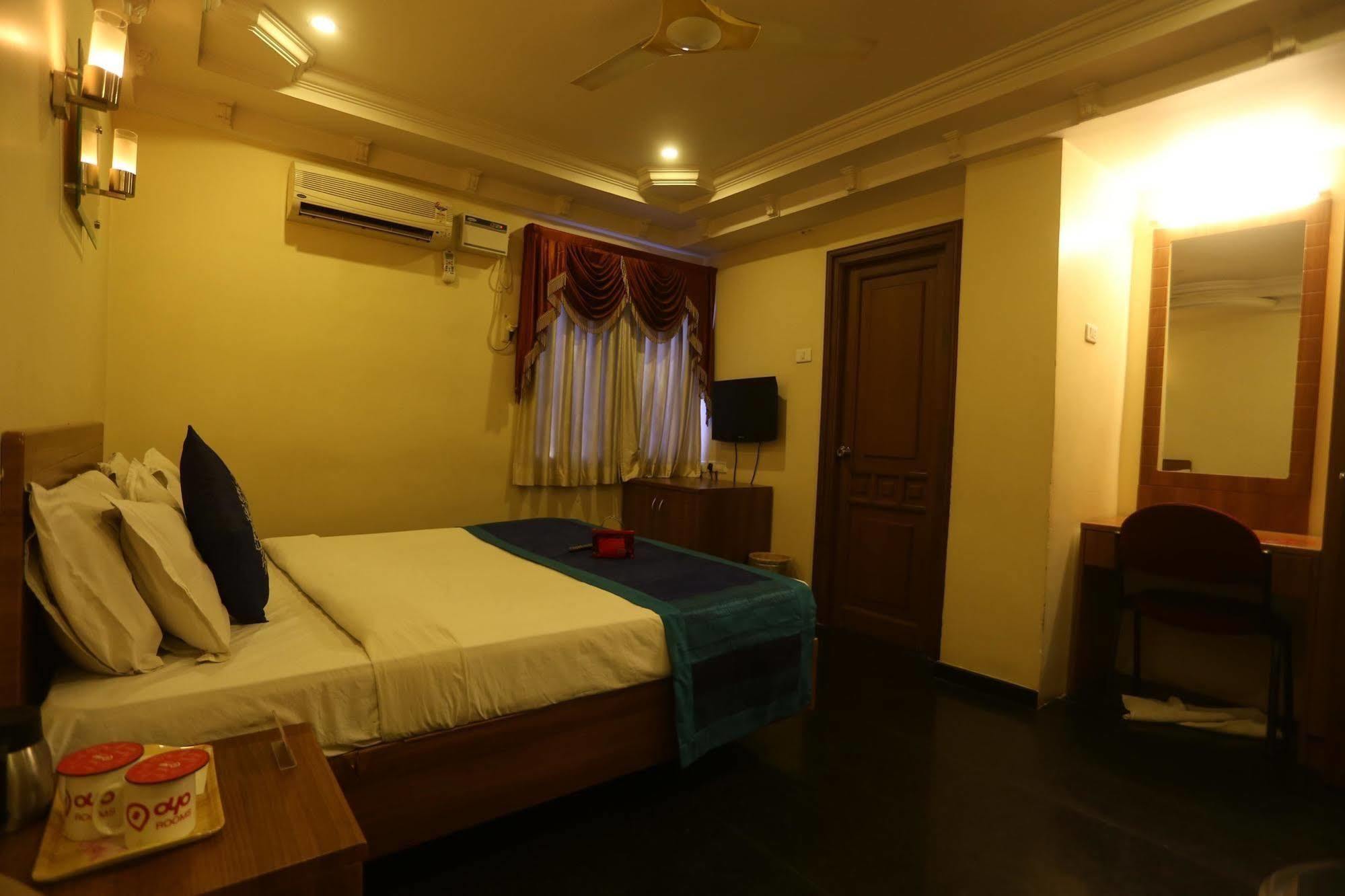 Hotel Royal Sathyam Tiruchirappalli Bagian luar foto