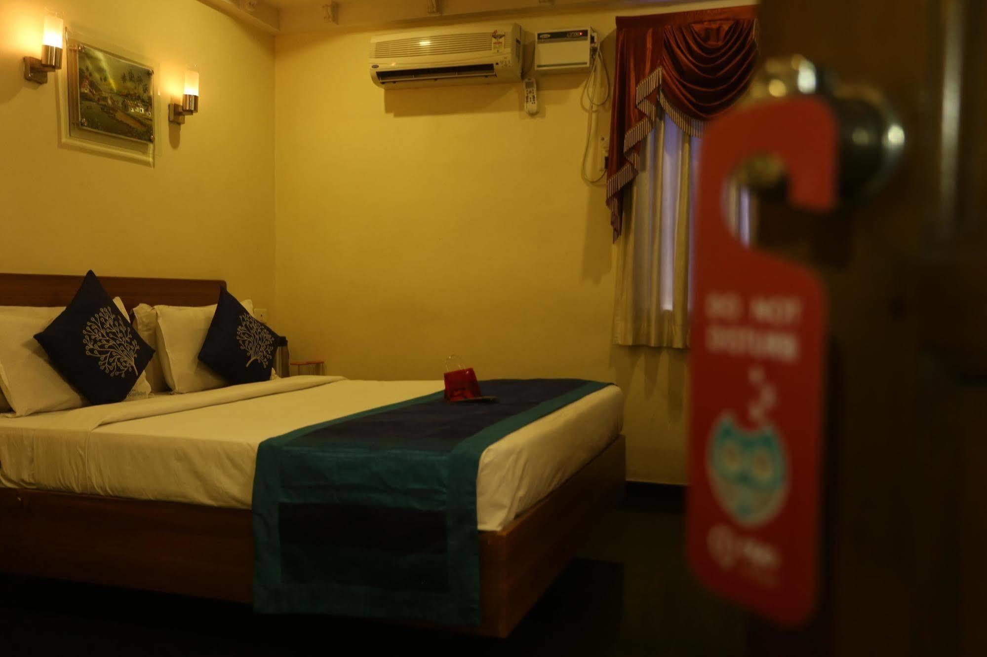 Hotel Royal Sathyam Tiruchirappalli Bagian luar foto